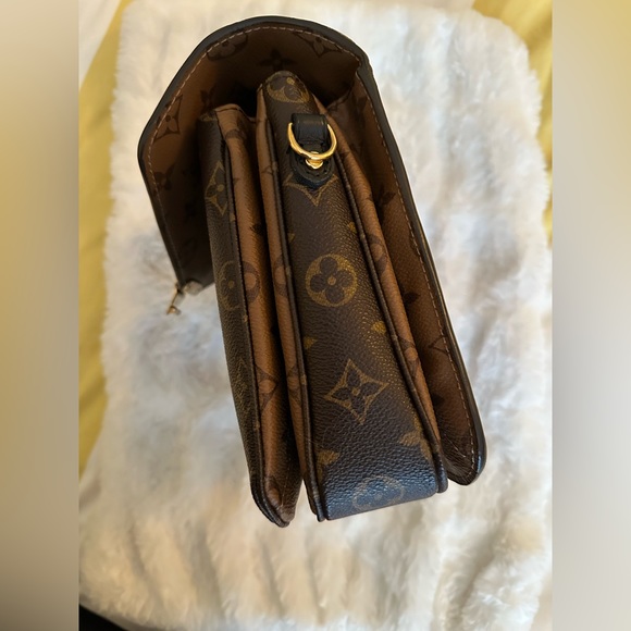 Authentic Louis Vuitton Pochette Métis - Reverse Monogram - Picture 9 of 16